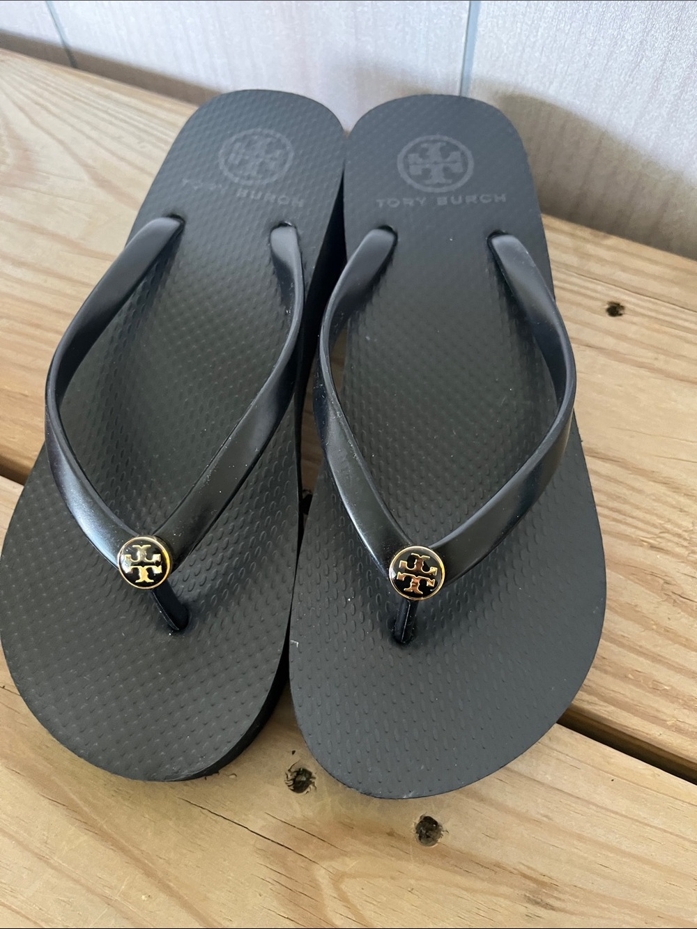 Tory Burch Black Flip Flop Sandals with Gold Logo - Picture 10 of 14